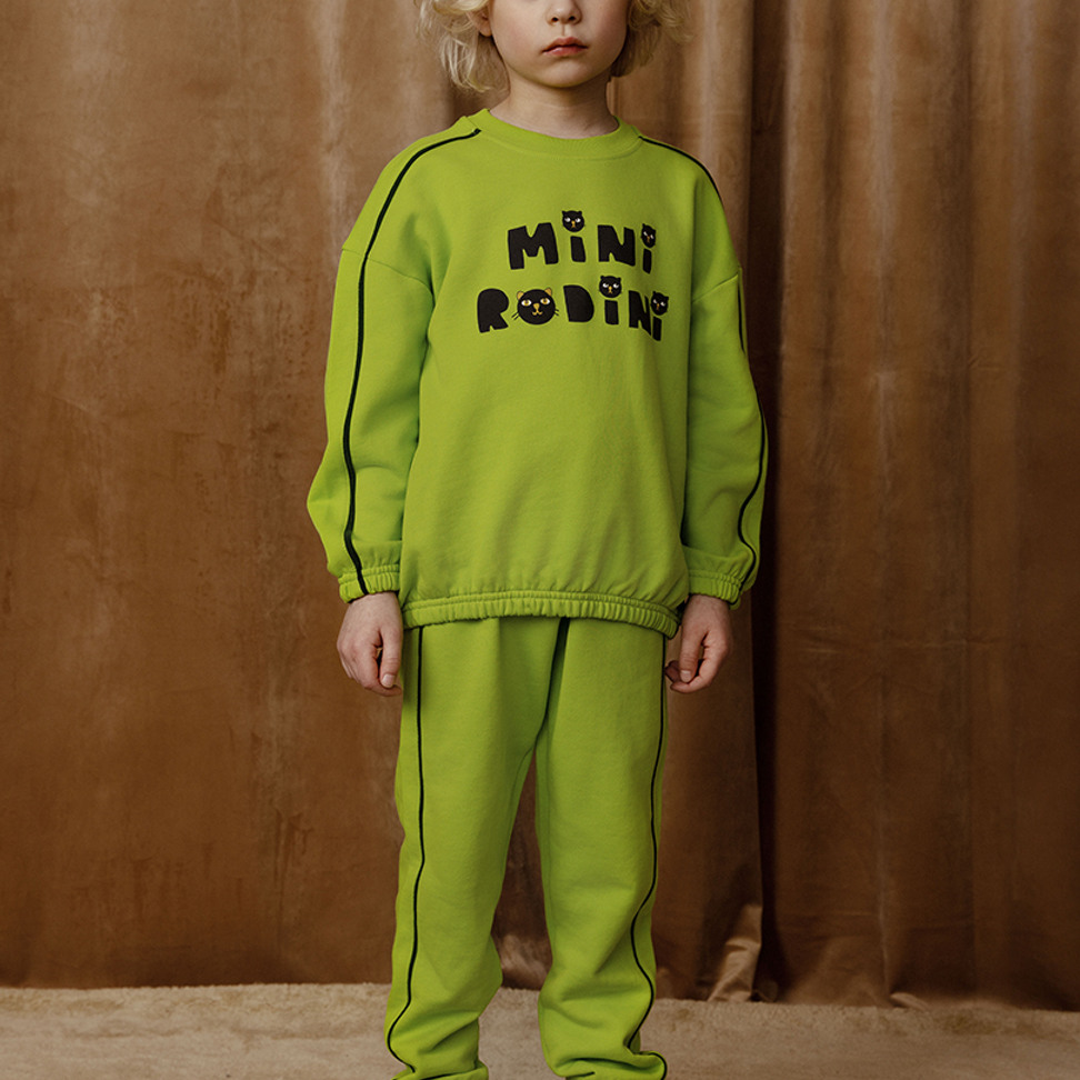 mini rodini 、マウンテン他スエット Mini Rodini Mammoth sp sweatshirt, Offwhite – Tinyapple