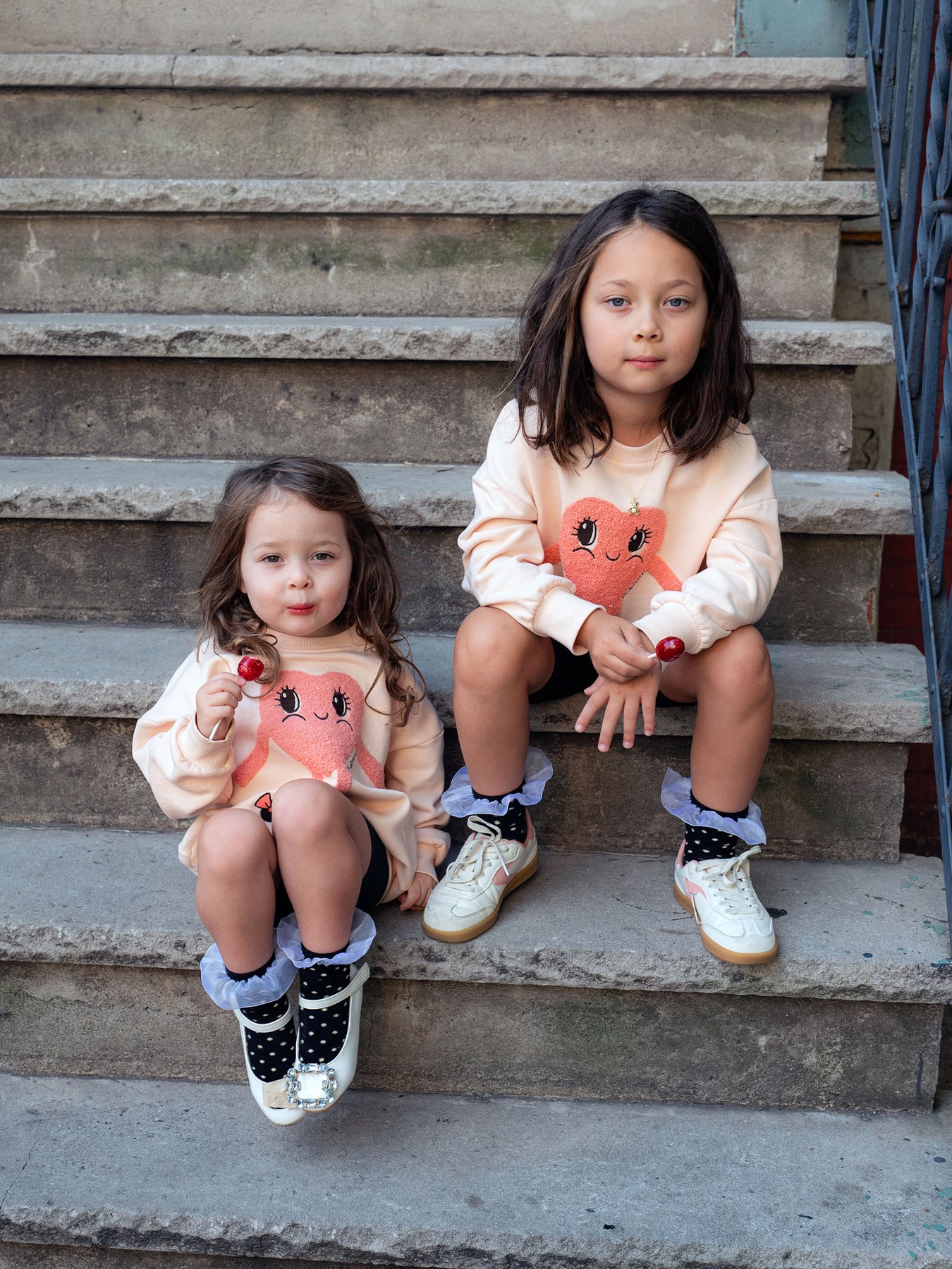 Heart In Shoes Chenille Sweatshirt Pink | Mini Rodini